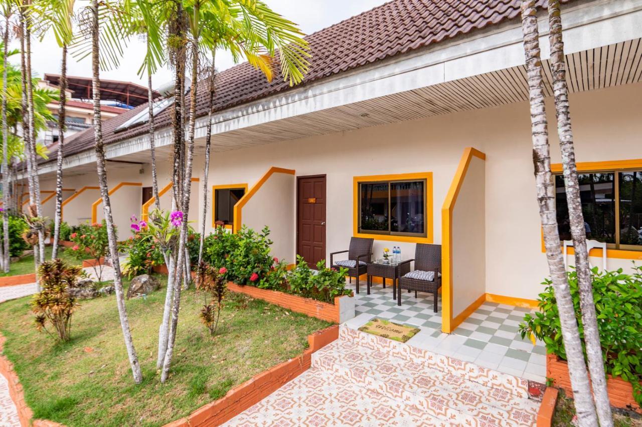Coconut Resort Hotel パトン エクステリア 写真