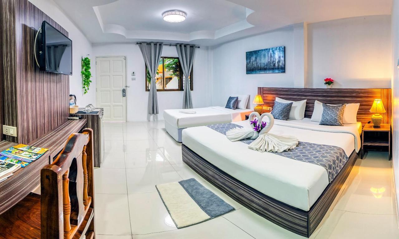 Coconut Resort Hotel パトン エクステリア 写真