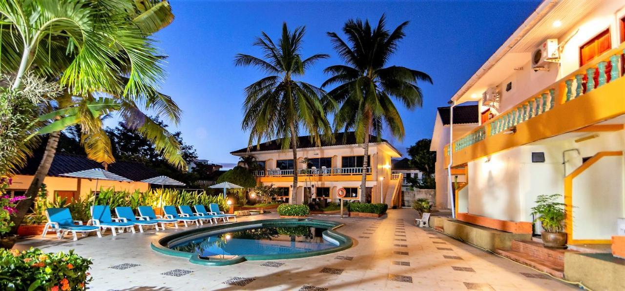 Coconut Resort Hotel パトン エクステリア 写真