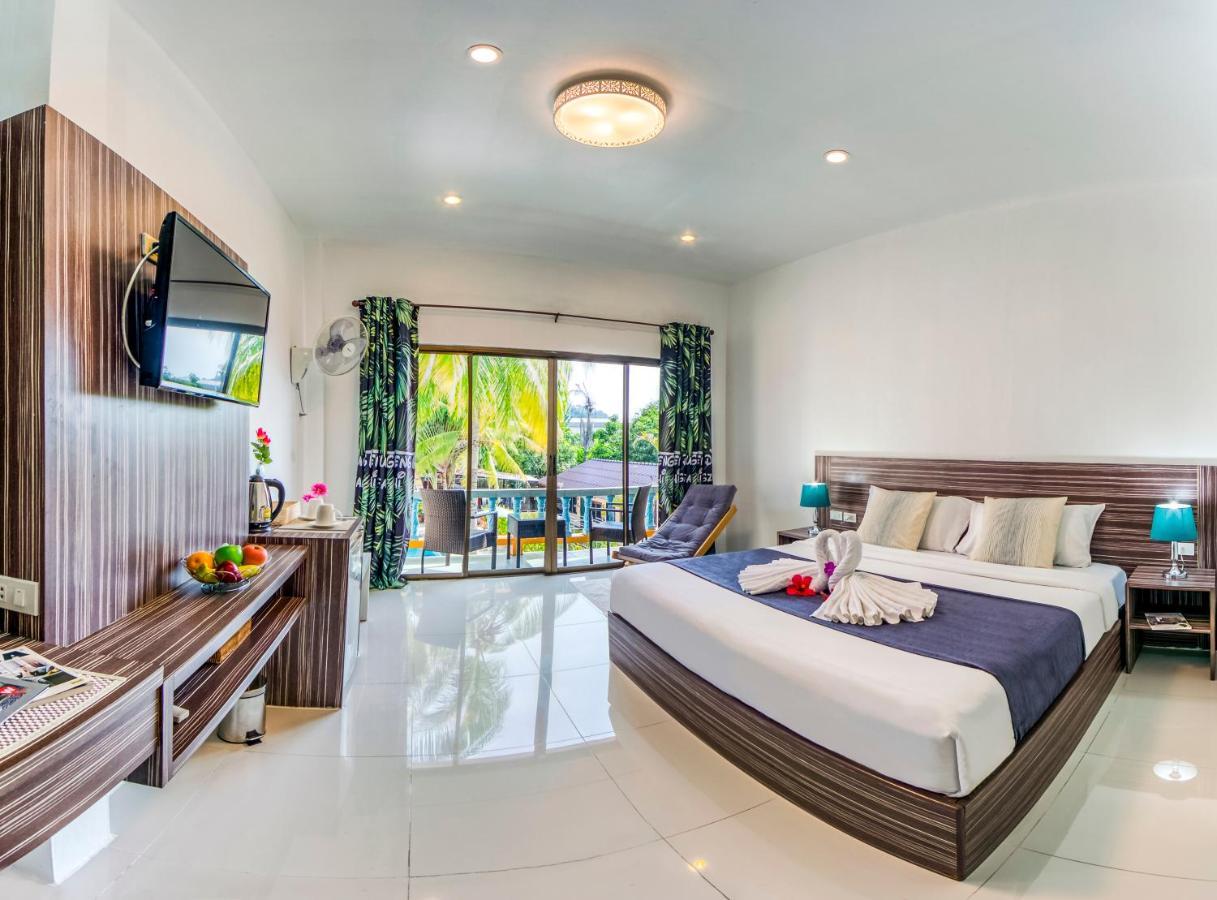 Coconut Resort Hotel パトン エクステリア 写真